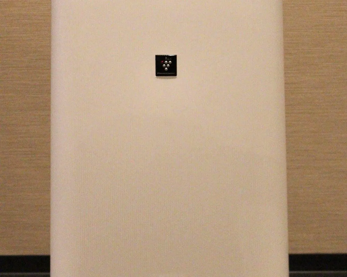 HOTEL LiVEMAX Umeda Doyama Osaka 2*,  Japan